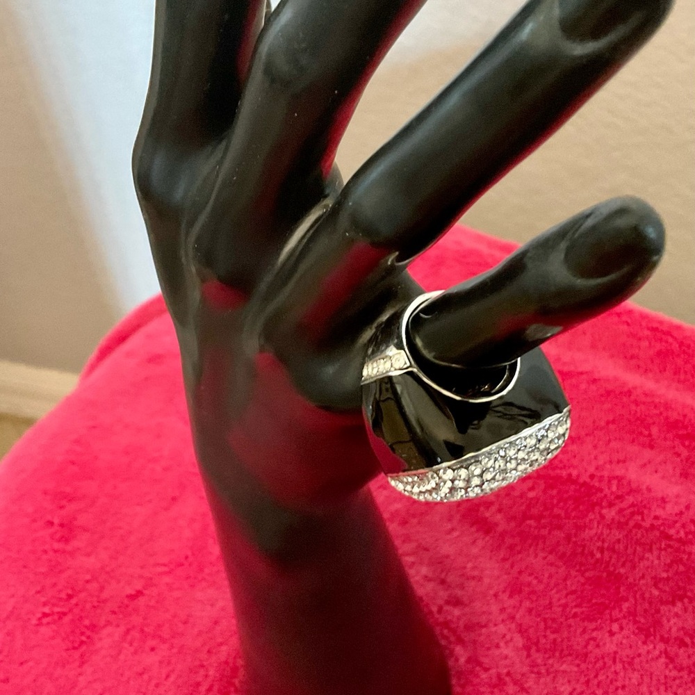 GORGEOUS CRYSTAL RING! 5” - Picture 9 of 10